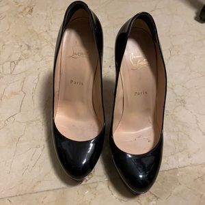 Louboutin shoes black